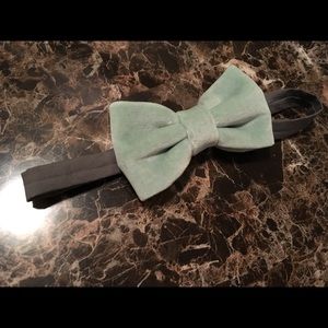 Mint and velour bow tie